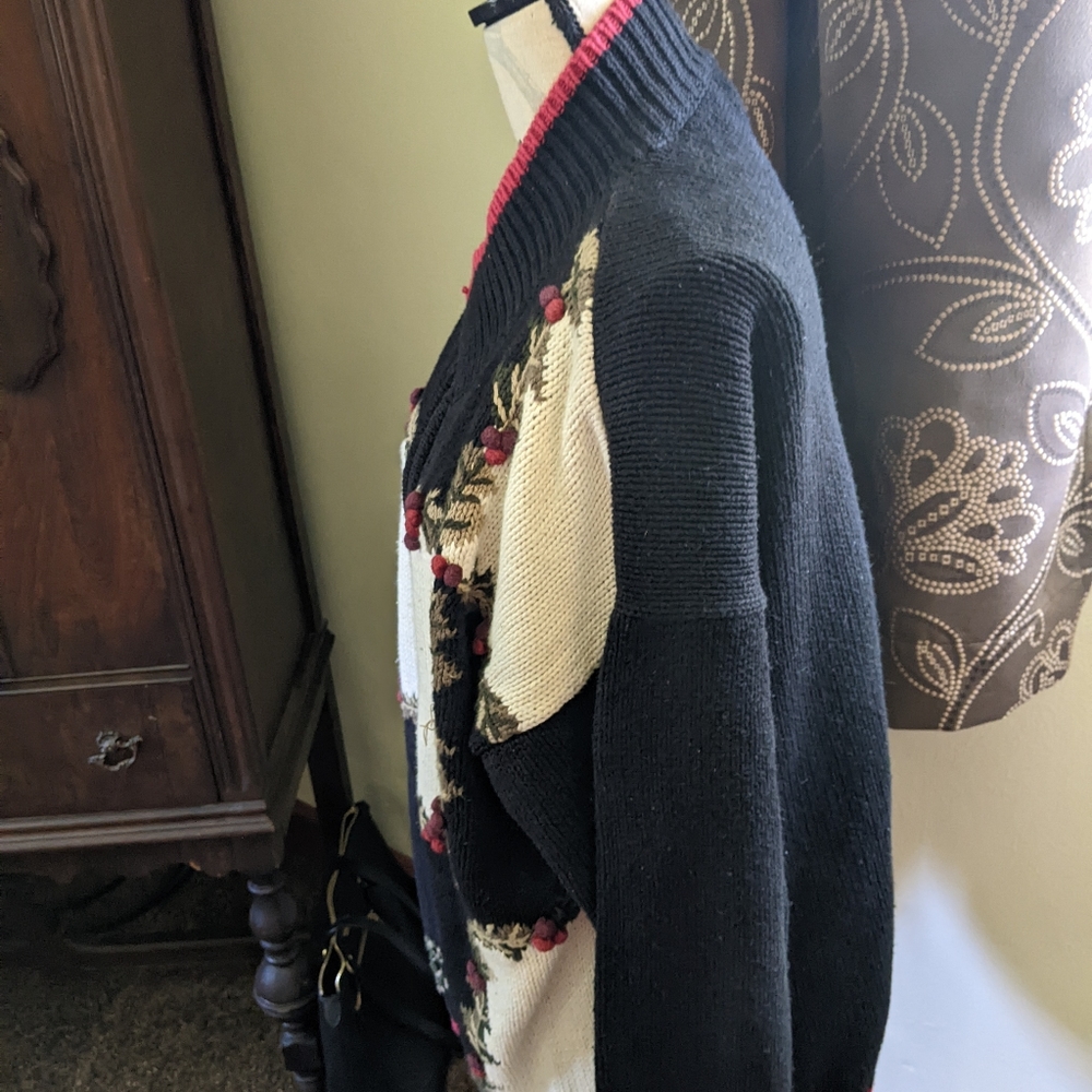 Sweater - Picture 2 of 4